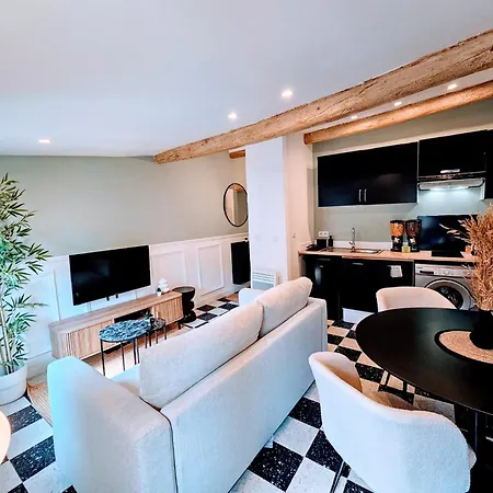 Luxe Et Charme Authentique 4 Couchages Elegant Au Coeur Du Vieux